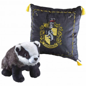 Harry Potter - Oreiller avec Peluche Poufsouffle