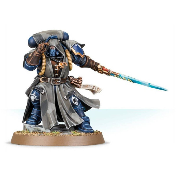 Warhammer 40K : Space Marines - Librarian in Phobos Armour