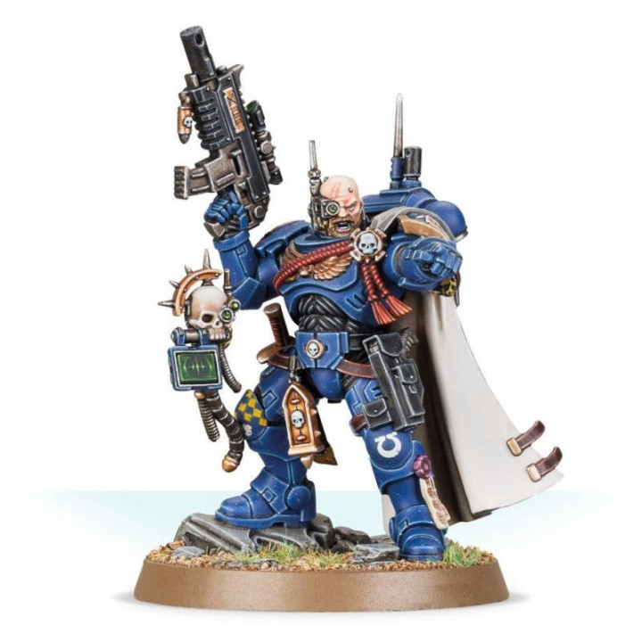 Warhammer 40K : Space Marines - Captain in Phobos Armour